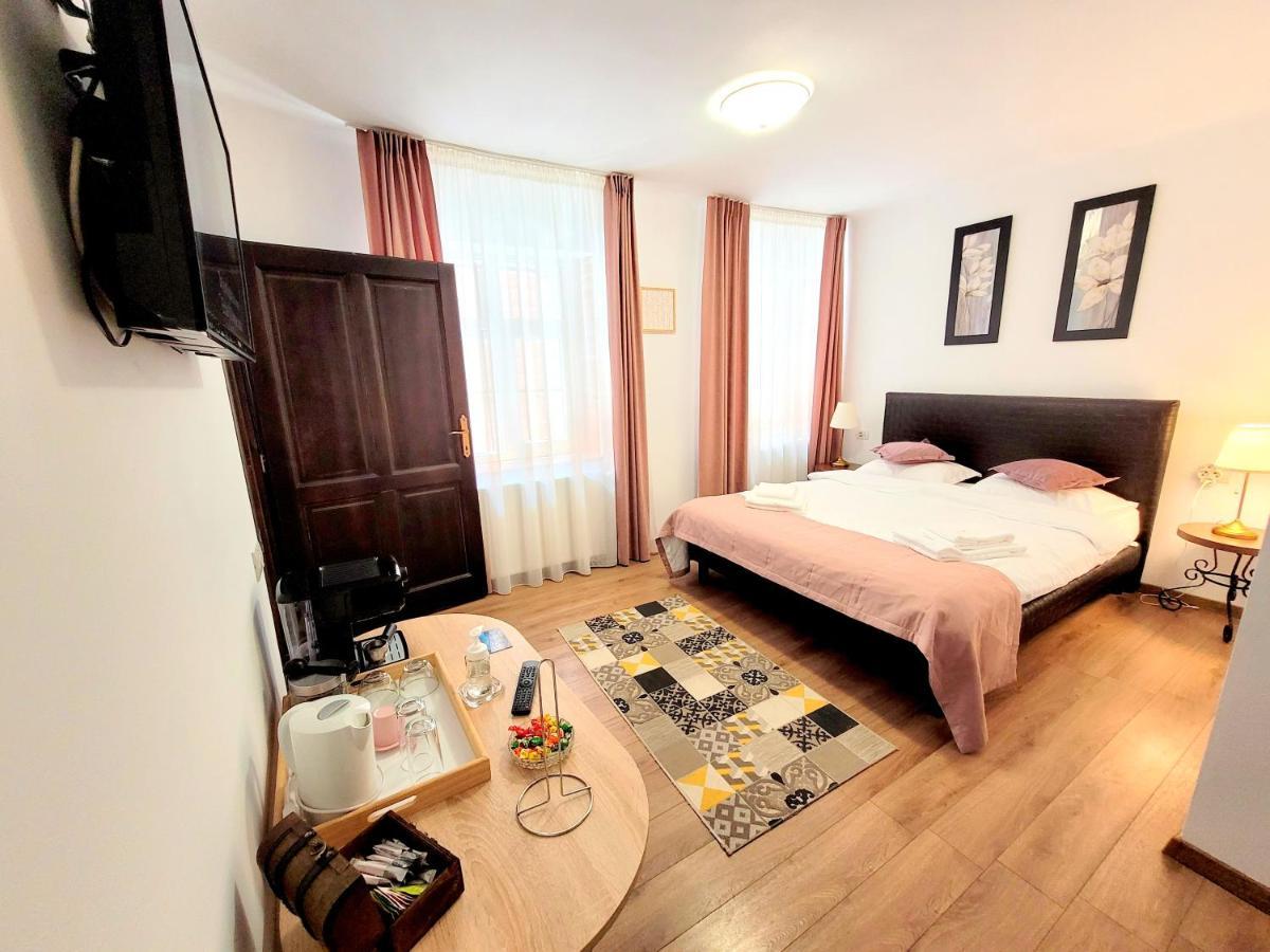 Casa Roth Lejlighed Braşov Eksteriør billede
